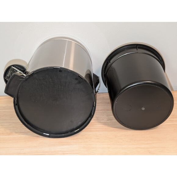 Stainless Steel 2.5 Gallon Step-On Bathroom Waste Basket w/ Plastic Liner Pail - Picture 12 of 12